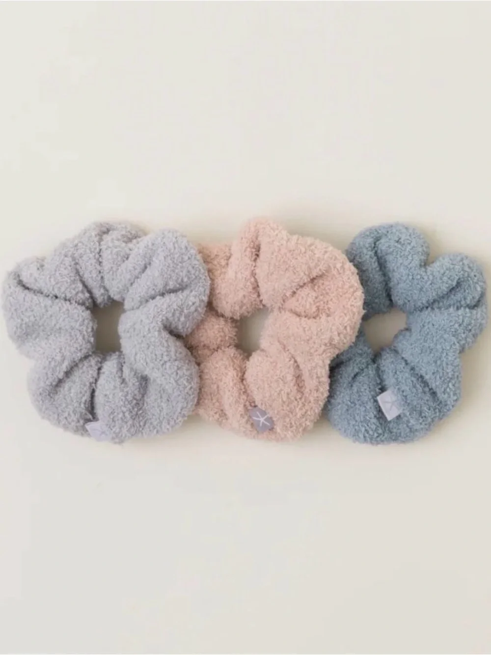 NWT Barefoot Dreams CozyChic Spa 3 Pack Scrunchies Faded Jade Multi